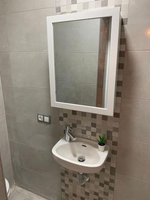דירות קדיז Coqueto Loft By Gades Gestion מראה חיצוני תמונה